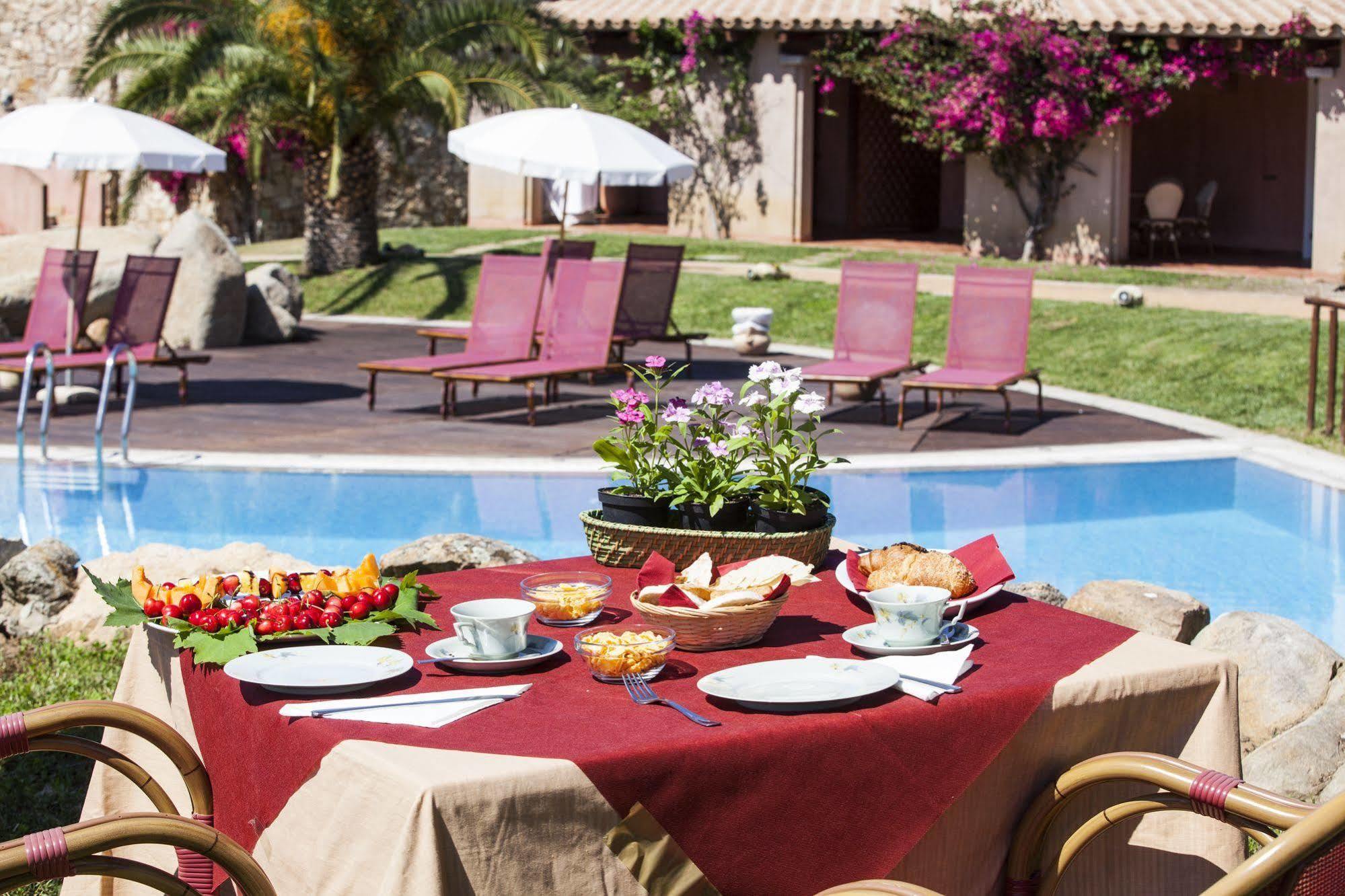 S'Incantu Resort Villasimius Ngoại thất bức ảnh